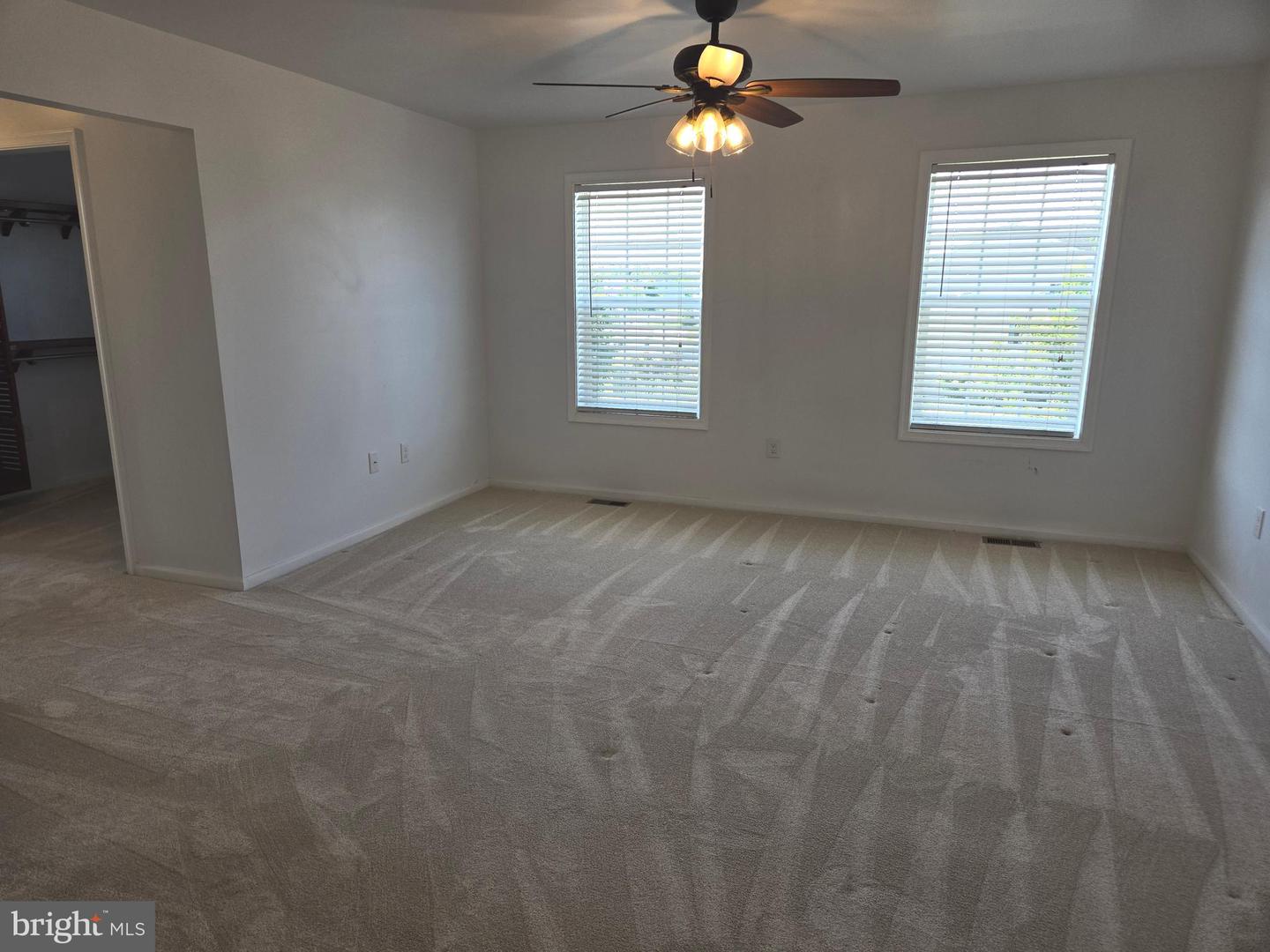 100 Lilac Ln Property Photo 32