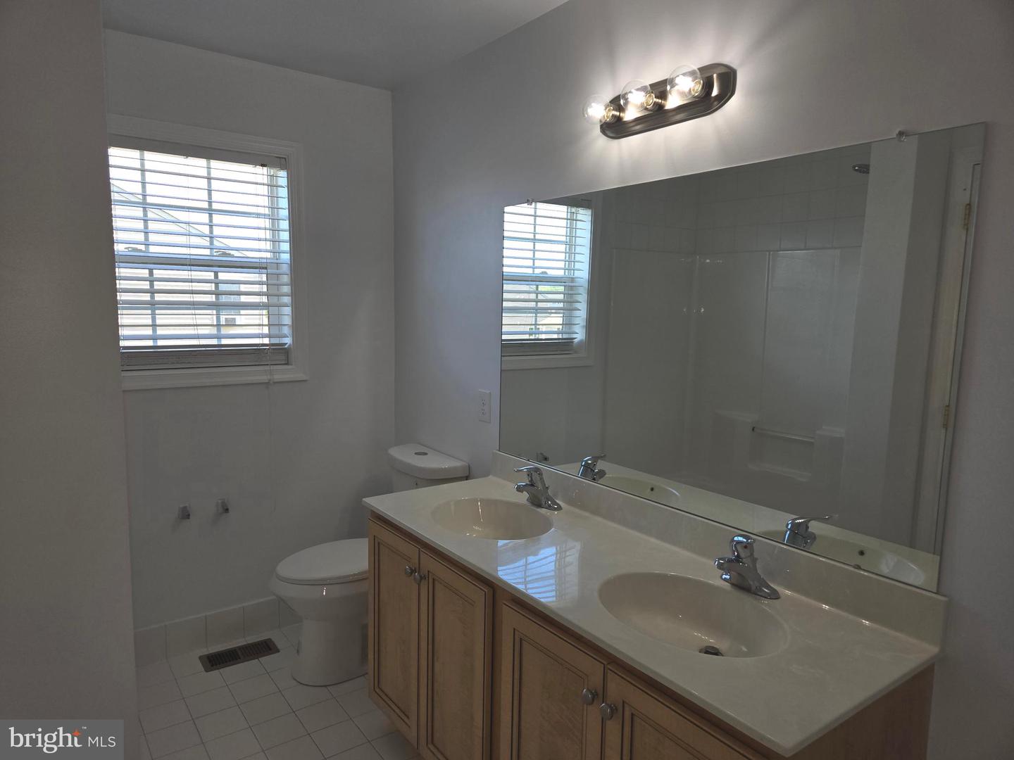 100 Lilac Ln Property Photo 42