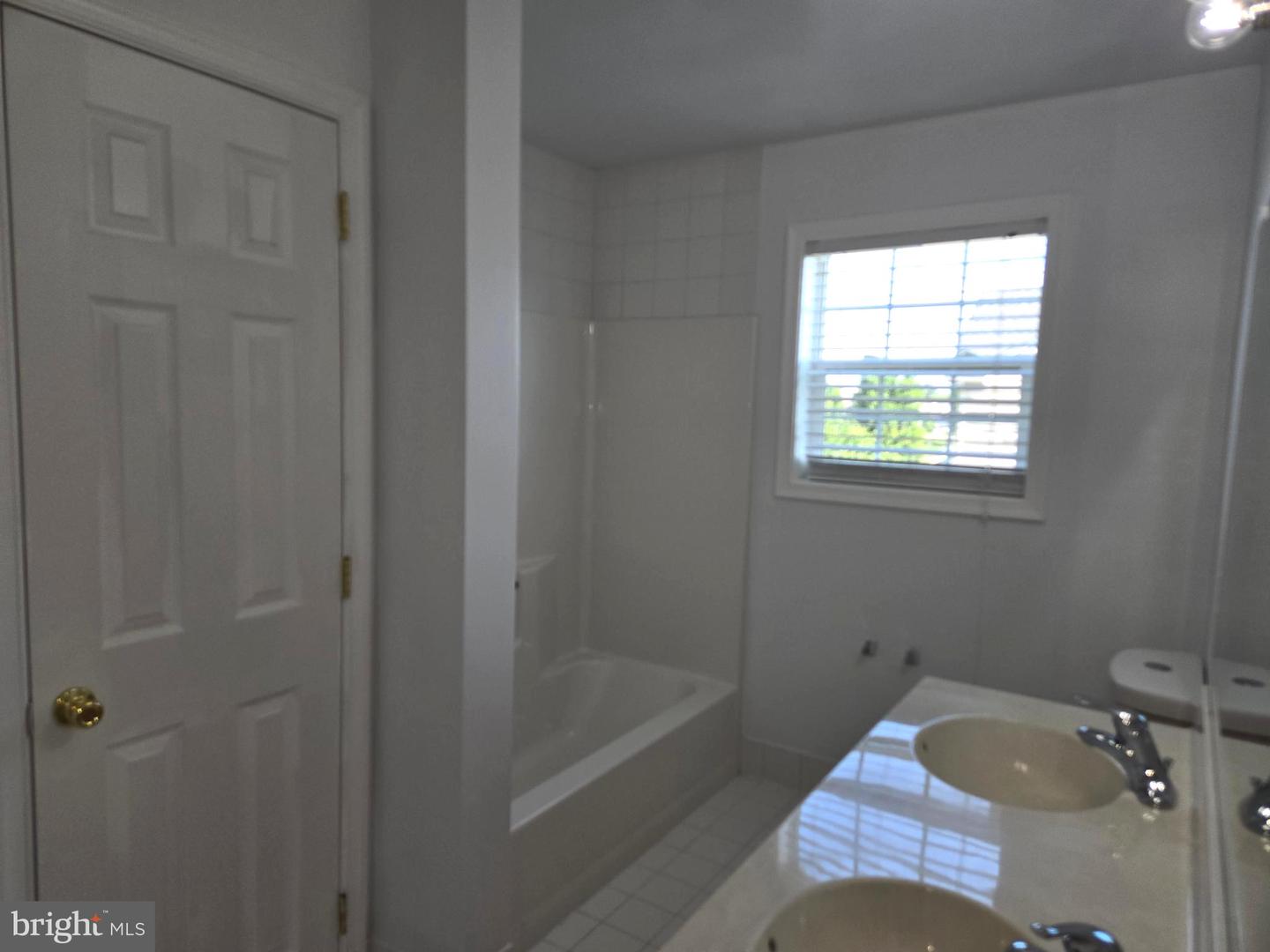 100 Lilac Ln Property Photo 43
