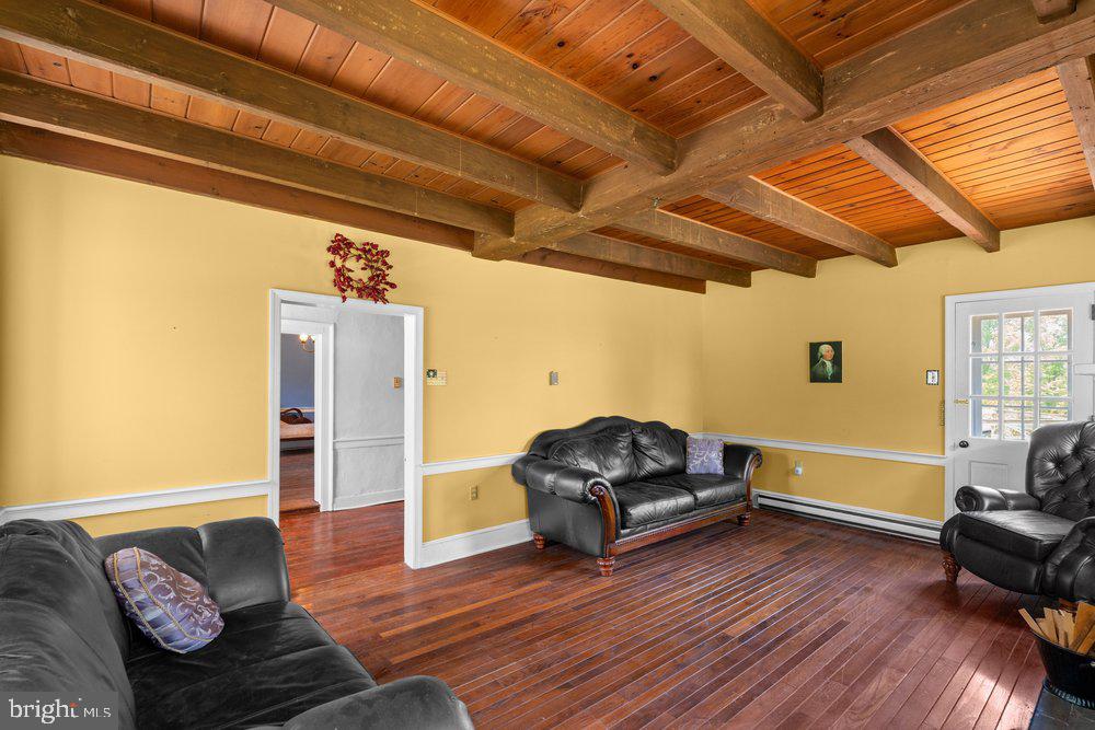 201 E Moyer Rd Property Photo 13
