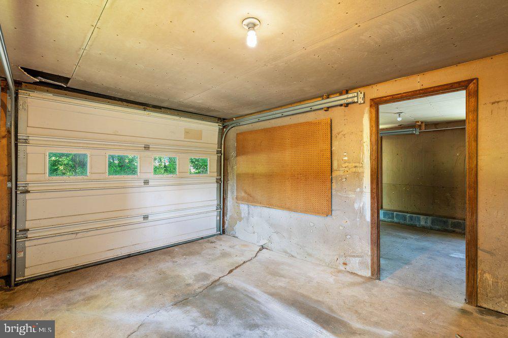 201 E Moyer Rd Property Photo 25