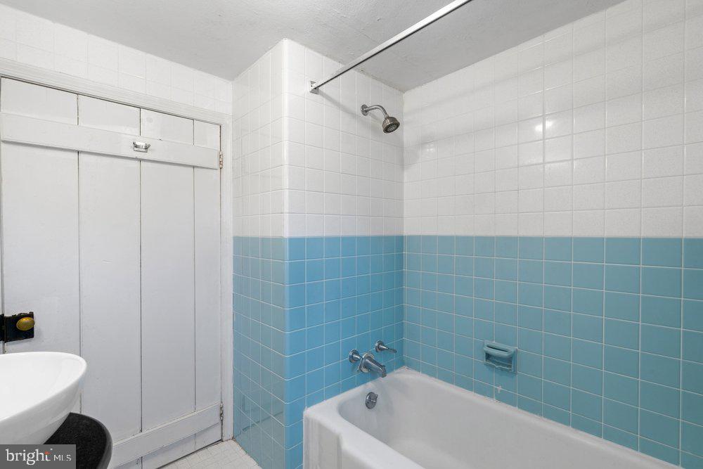 201 E Moyer Rd Property Photo 42