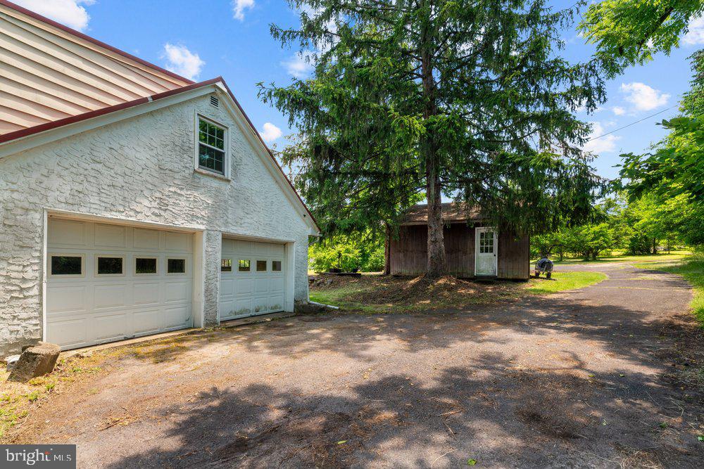 201 E Moyer Rd Property Photo 48