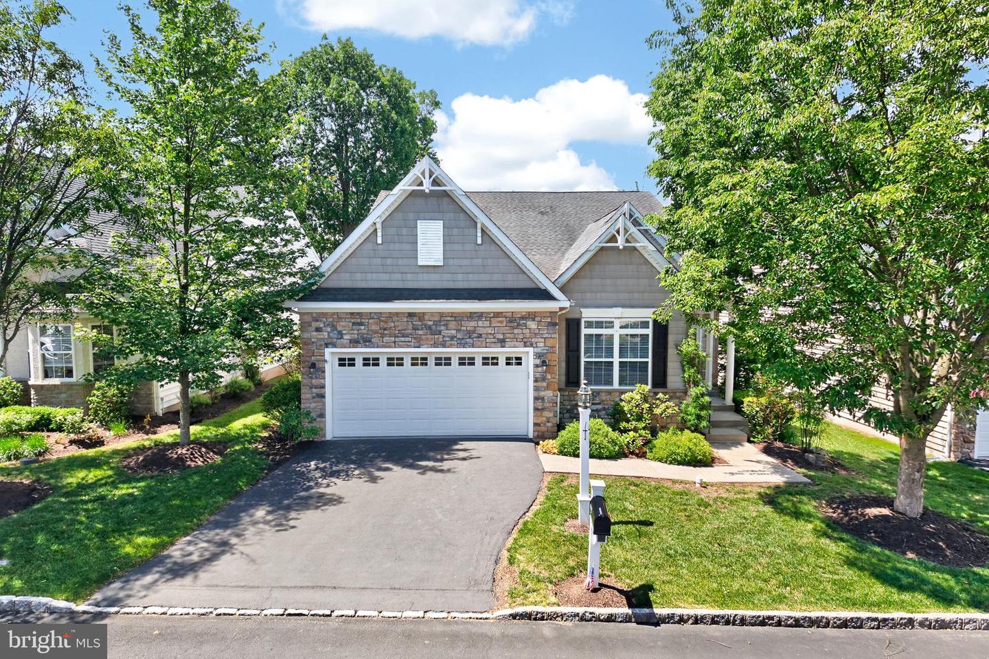4372 Sweetbriar Dr Property Photo 6