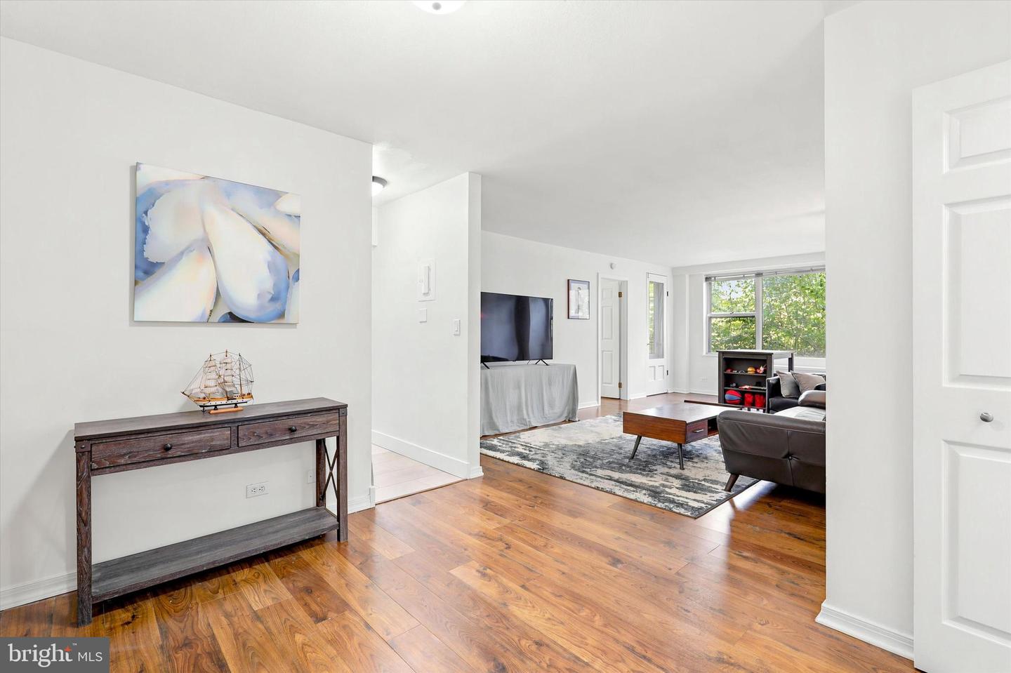 1600 Hagysford Rd #2l Property Photo 4