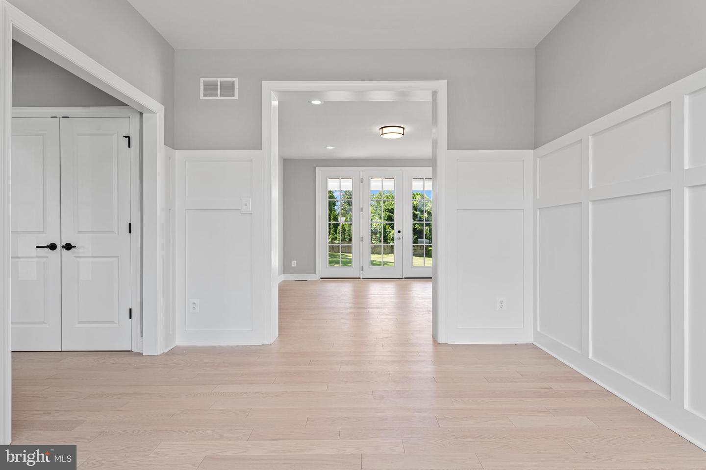 425 Pastell Ln Property Photo 8