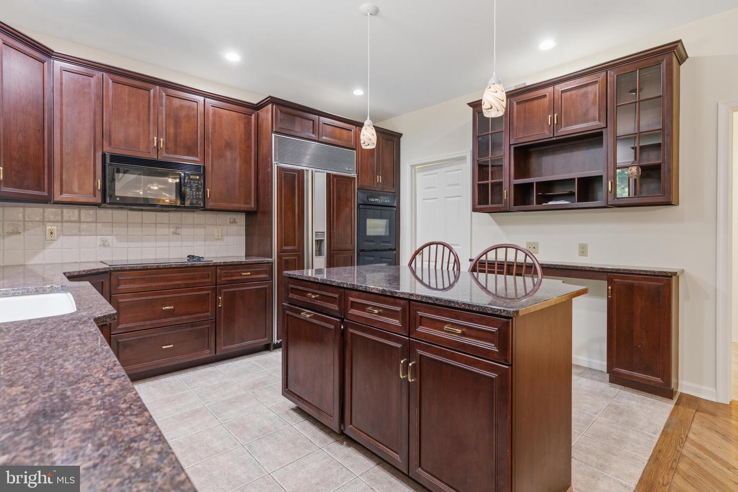 2160 Huntingdon Rd Property Photo 12