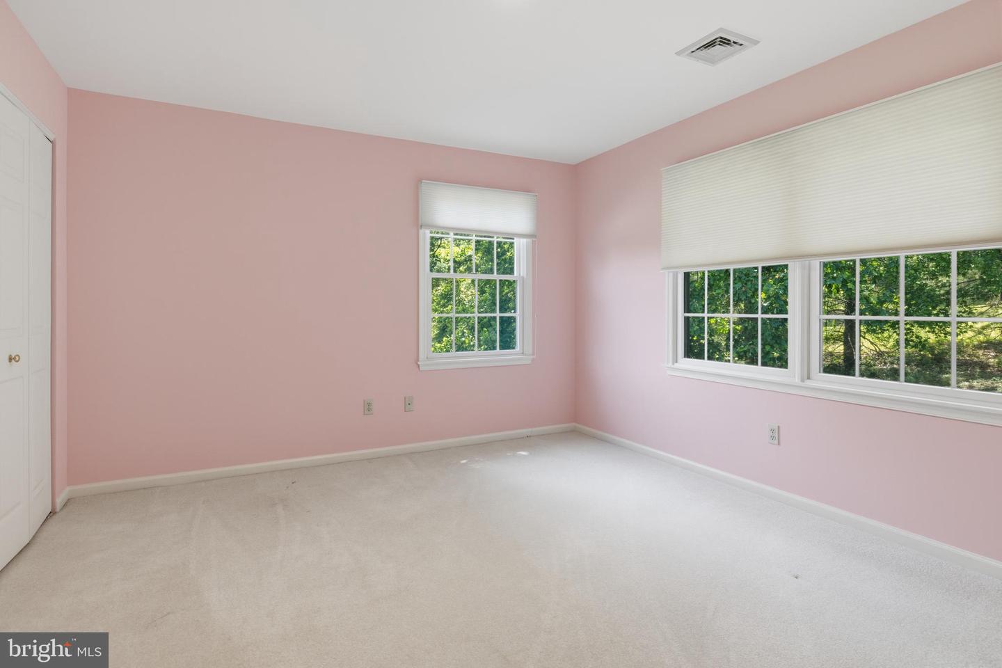 2160 Huntingdon Rd Property Photo 32