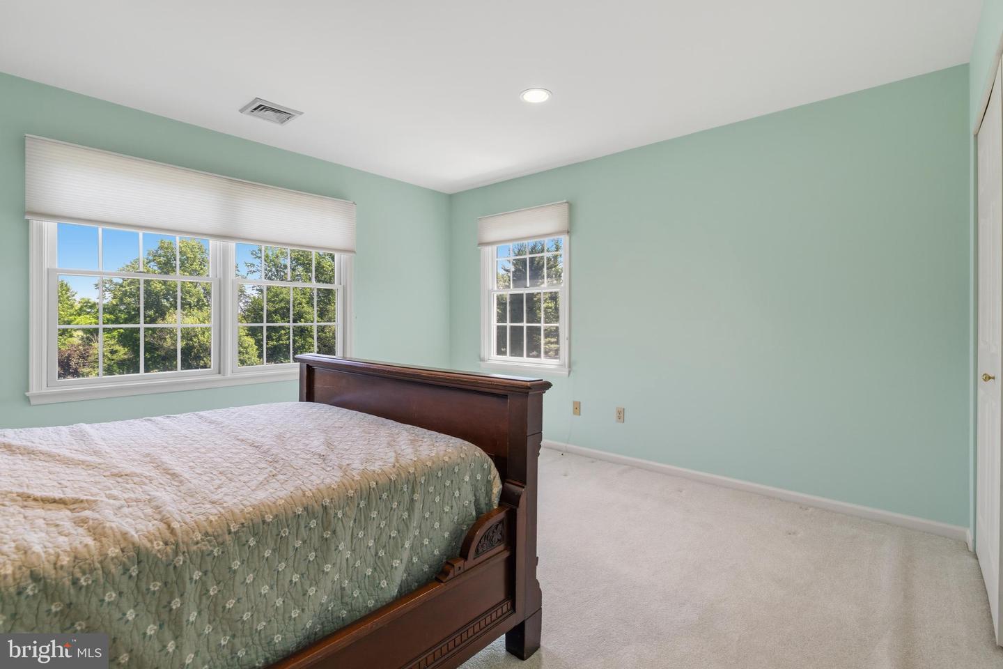 2160 Huntingdon Rd Property Photo 35