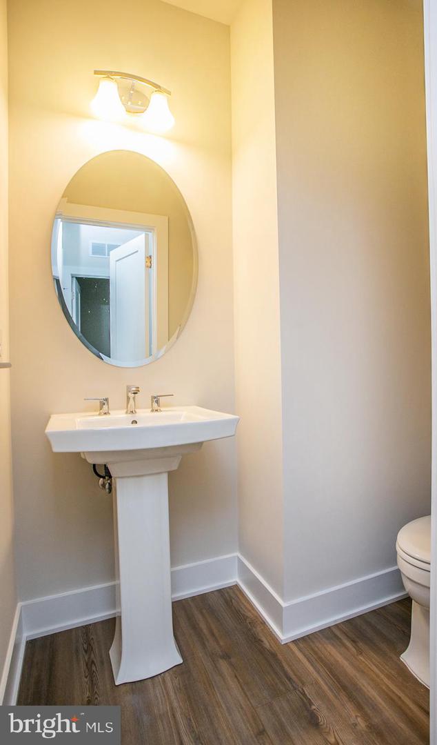 665 Levering Street Property Photo 16