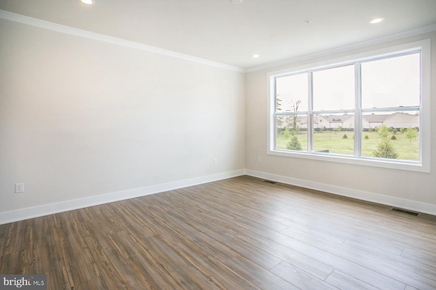 665 Levering Street Property Photo 18