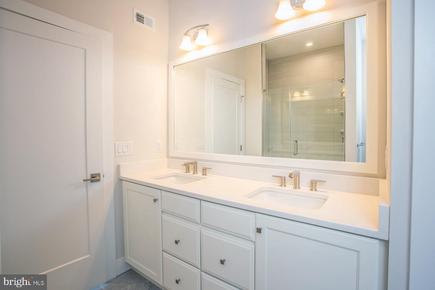 665 Levering Street Property Photo 19