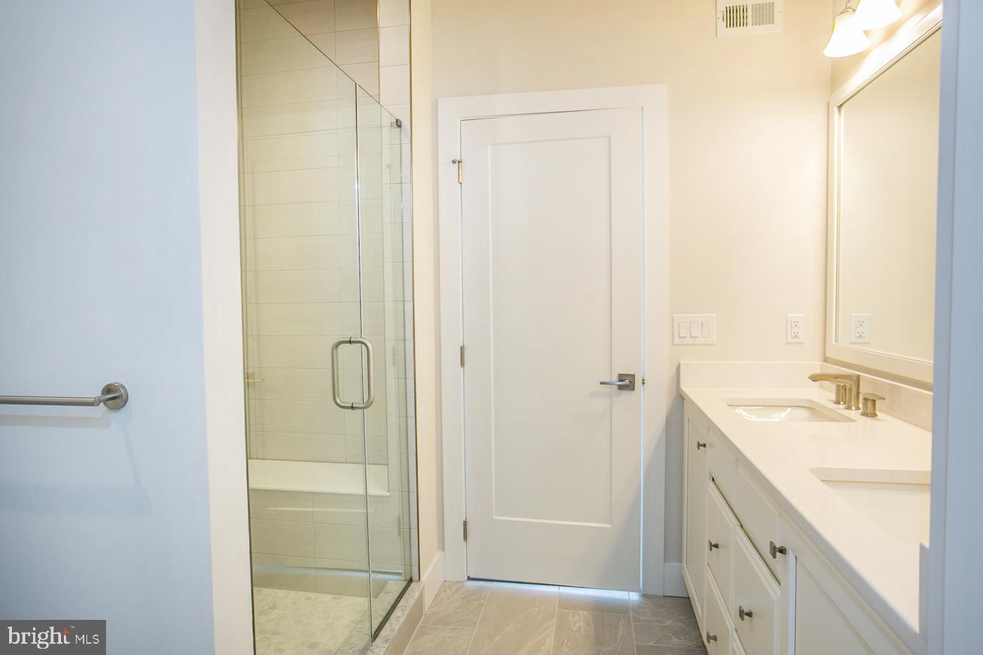 665 Levering Street Property Photo 21