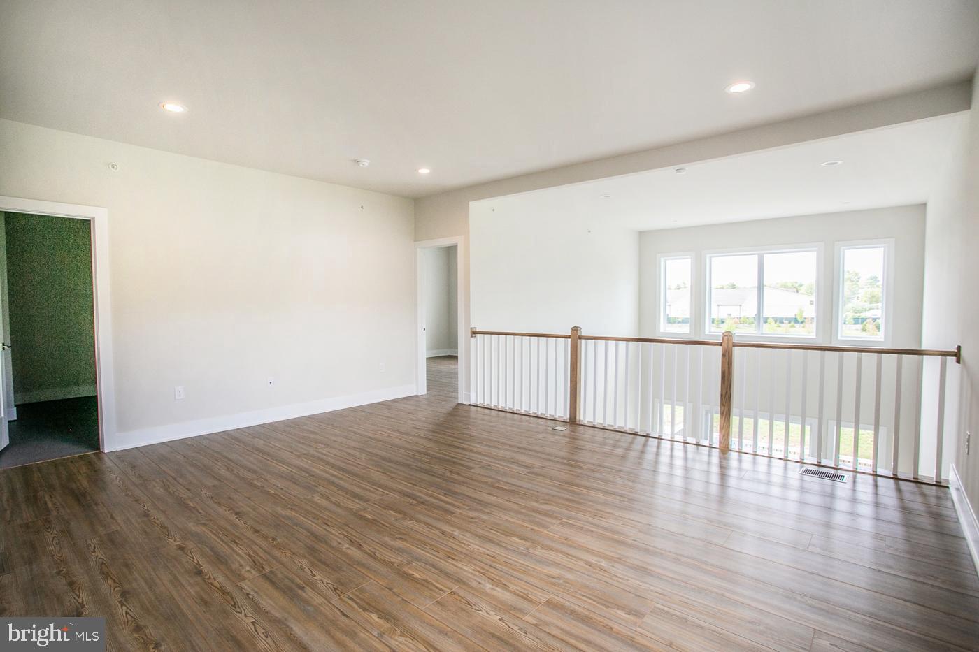 665 Levering Street Property Photo 23