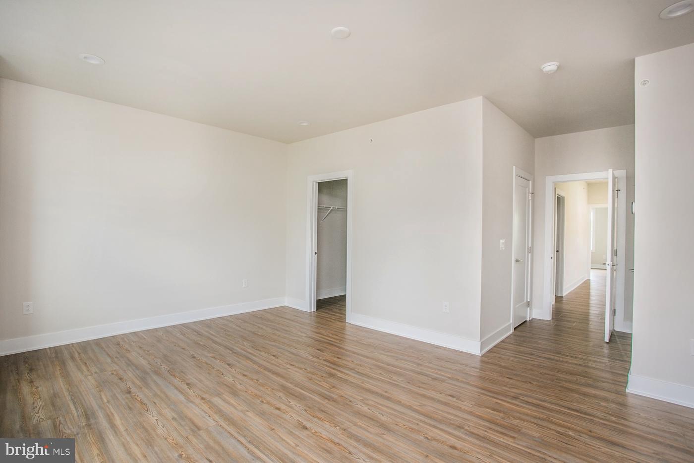 665 Levering Street Property Photo 32