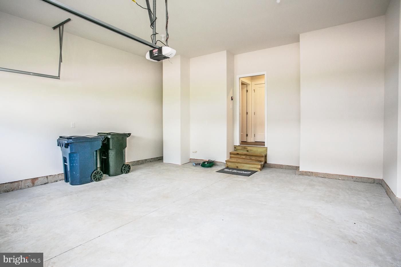 665 Levering Street Property Photo 42