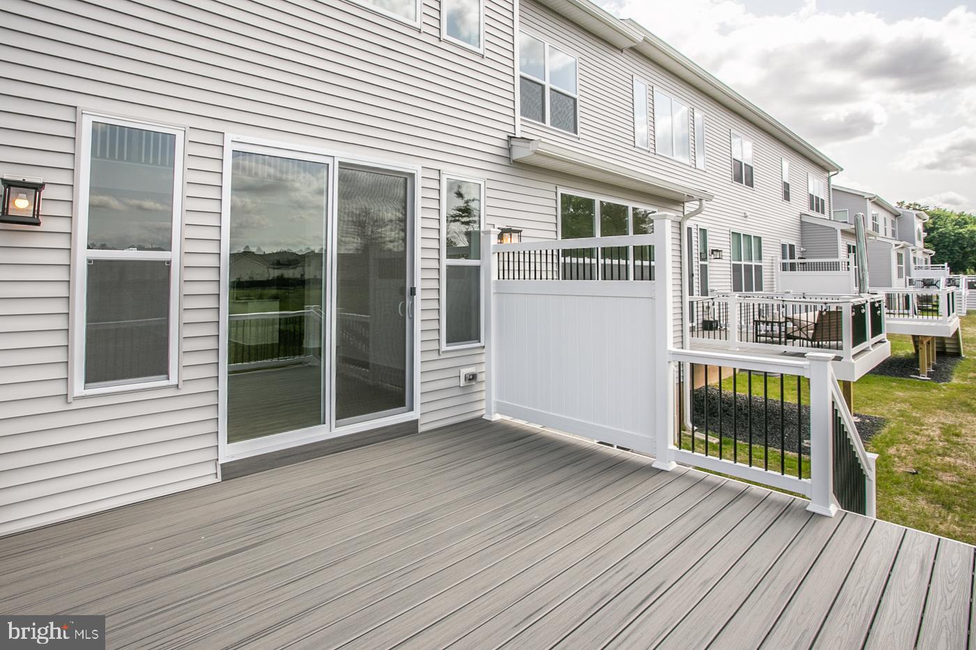 665 Levering Street Property Photo 43