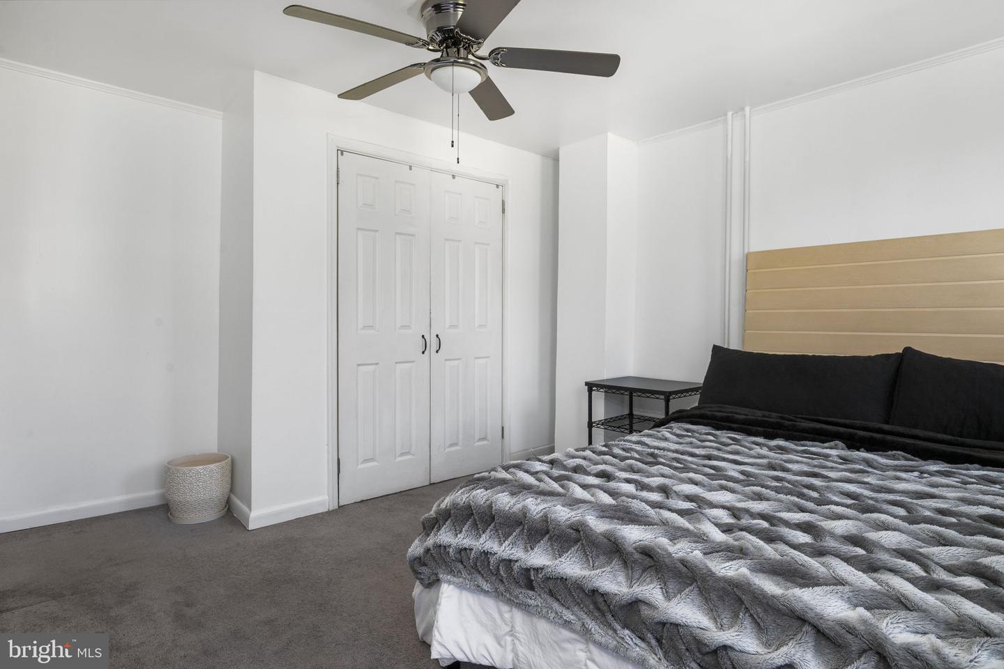851 Queen St Property Photo 13