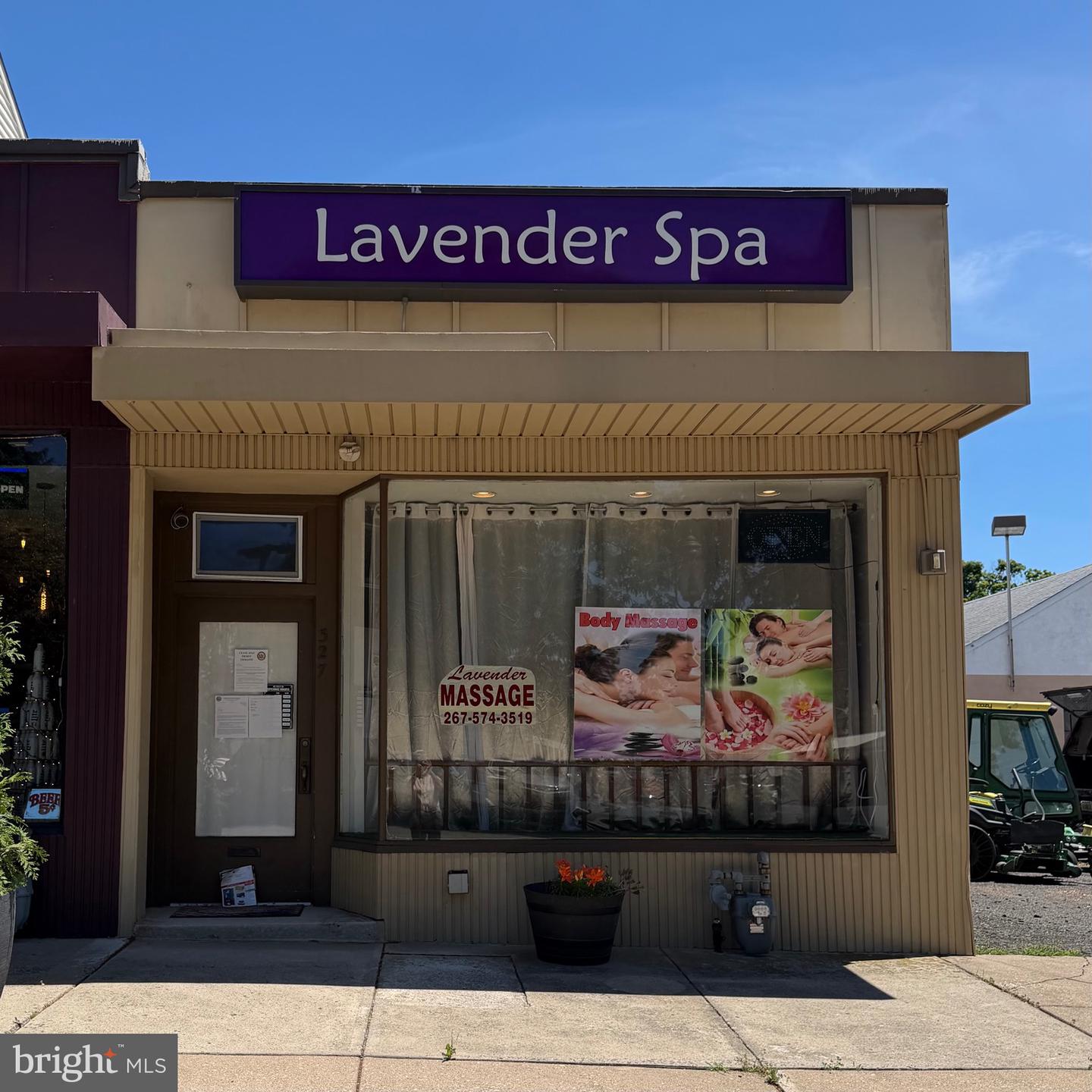 327 S YORK RD