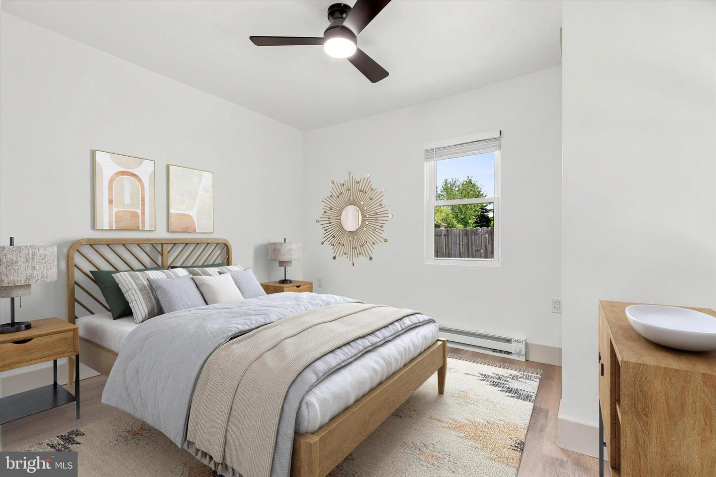1605-e N Line Property Photo 6