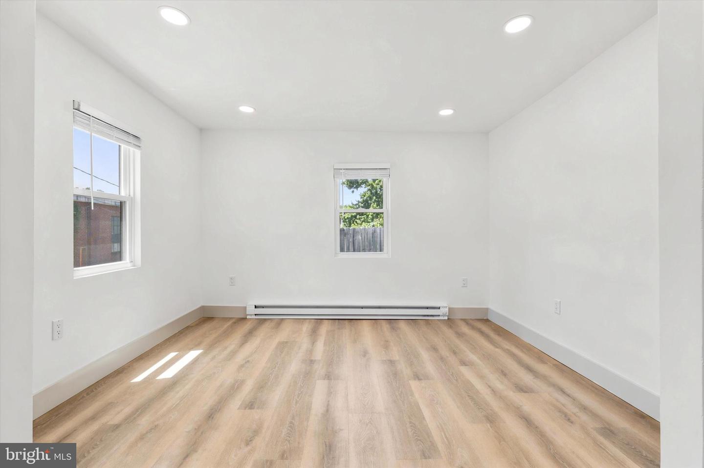 1605-e N Line Property Photo 14