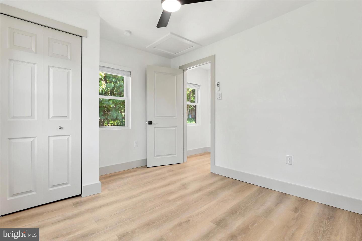 1605-e N Line Property Photo 18