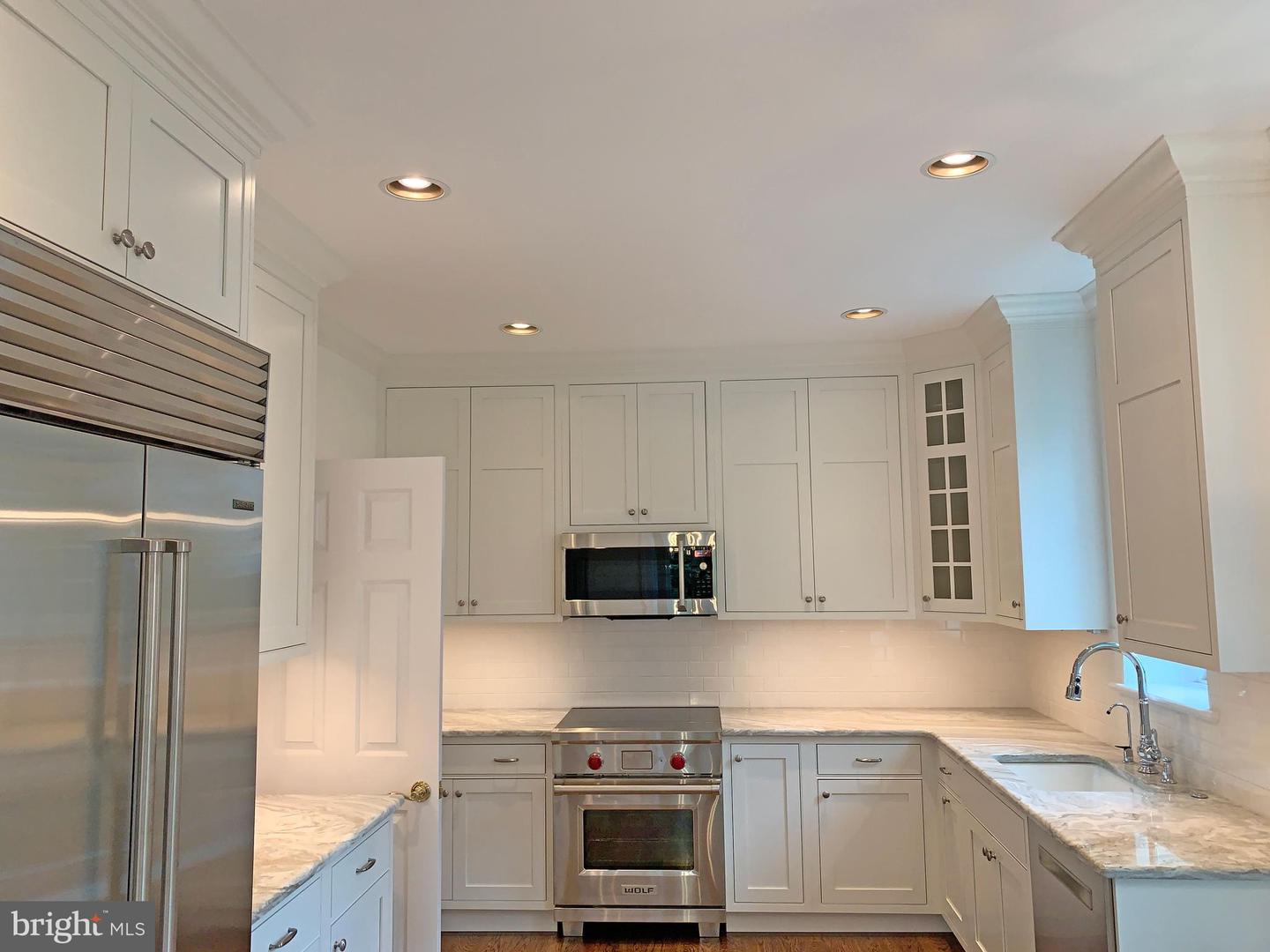 414 Old Lancaster Rd #405 Property Photo 11