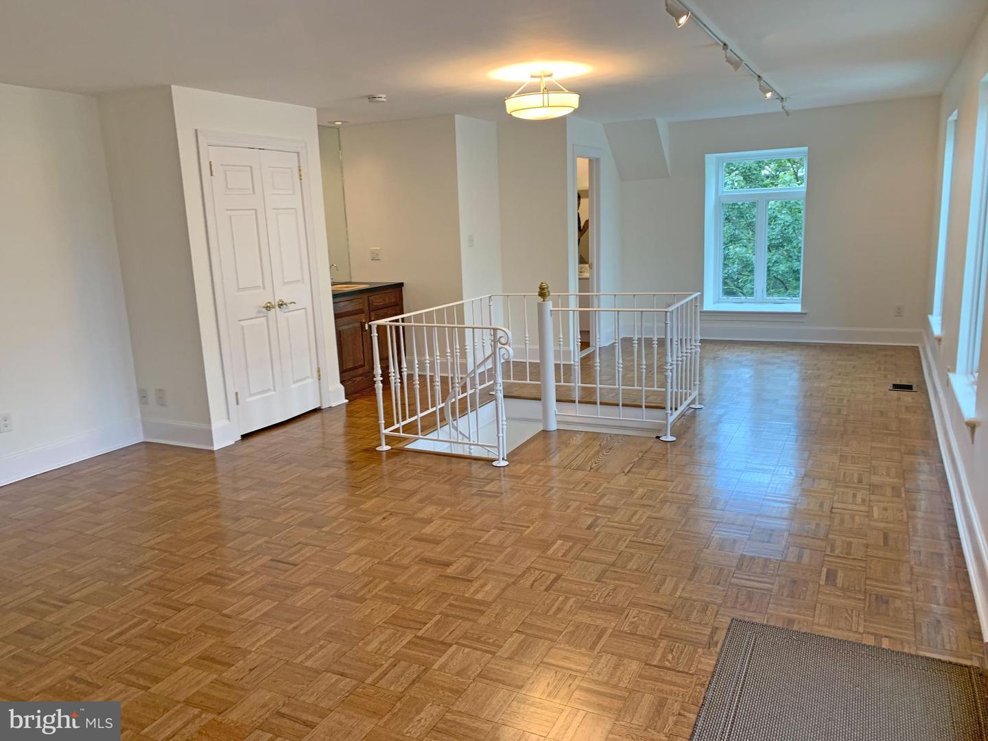 414 Old Lancaster Rd #405 Property Photo 50