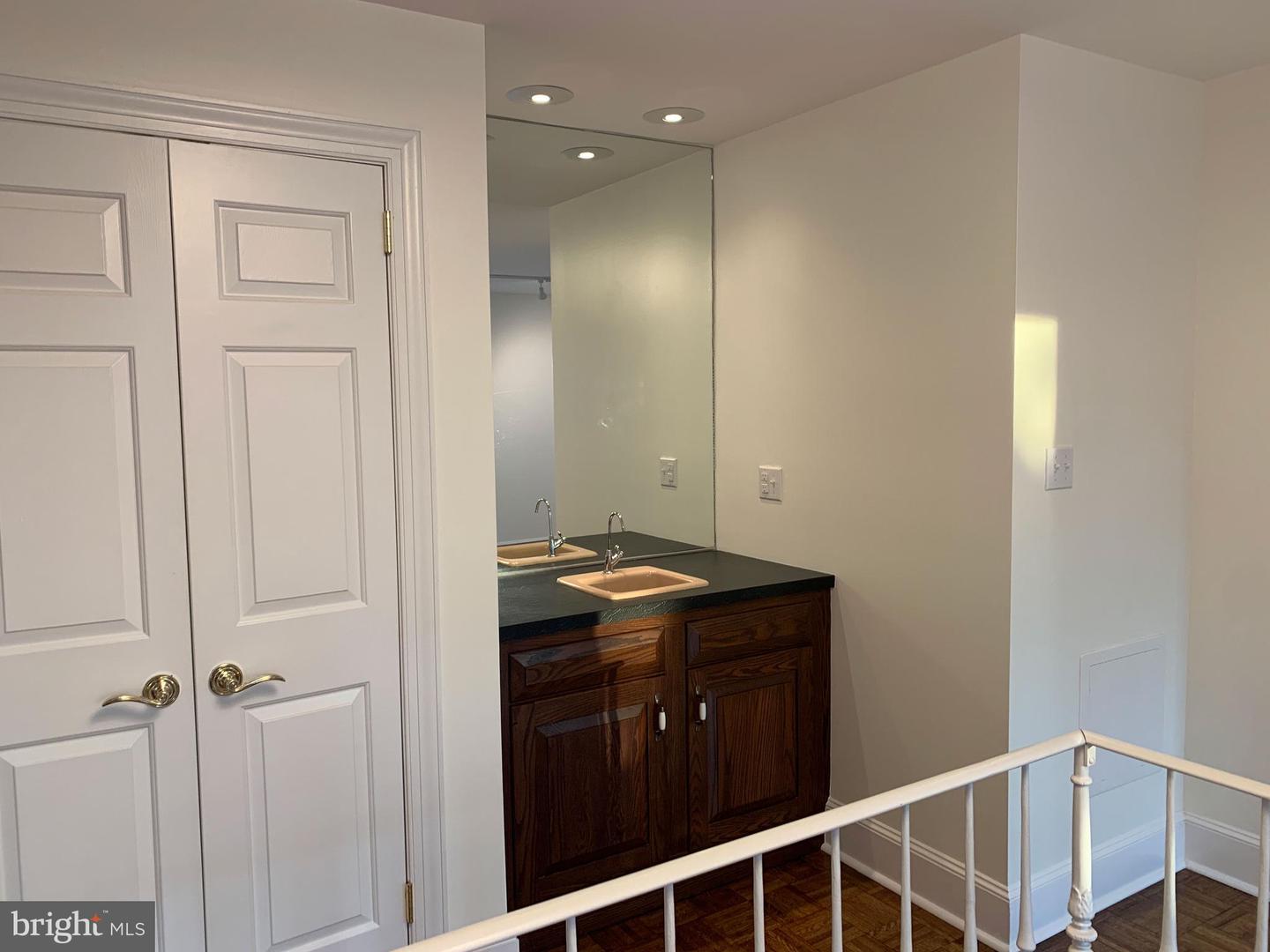 414 Old Lancaster Rd #405 Property Photo 52