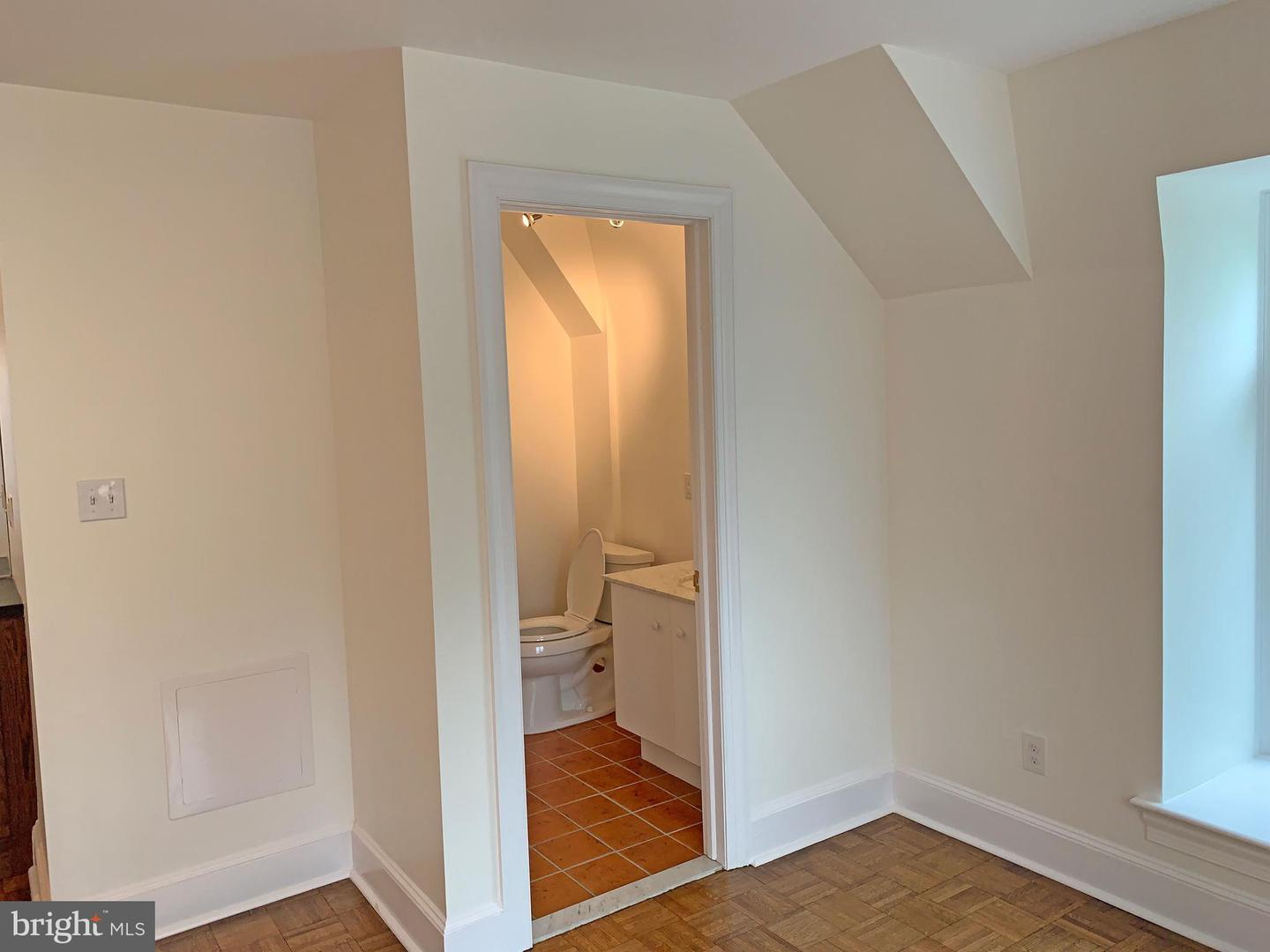 414 Old Lancaster Rd #405 Property Photo 54
