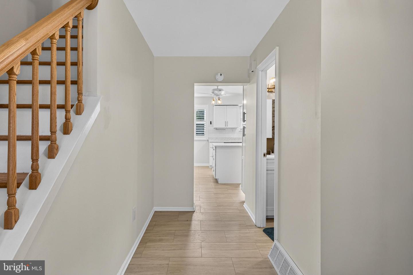 1146 Squires Way Property Photo 6