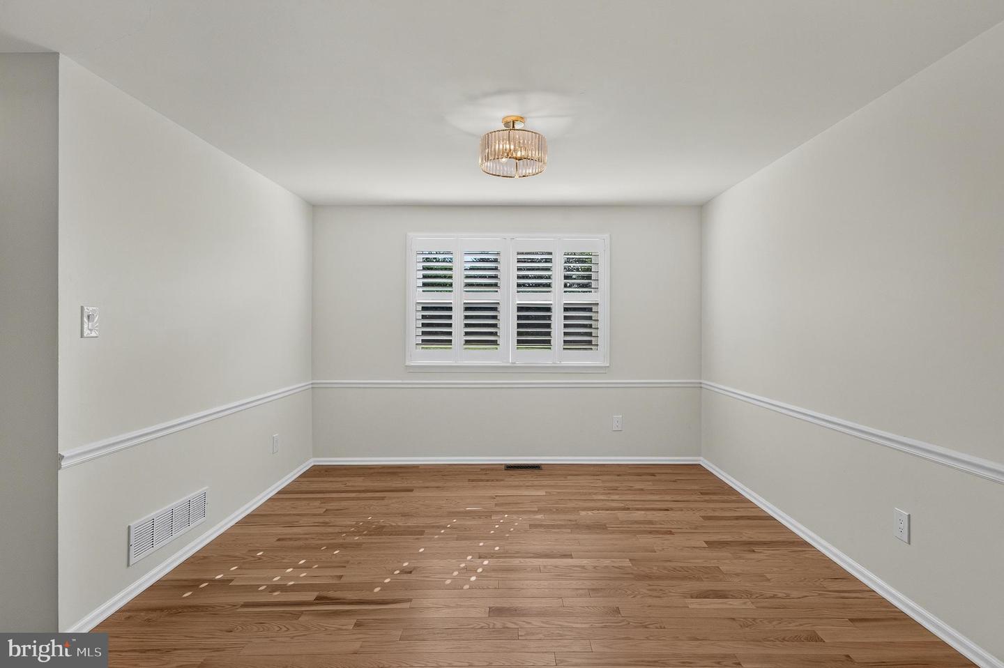 1146 Squires Way Property Photo 14