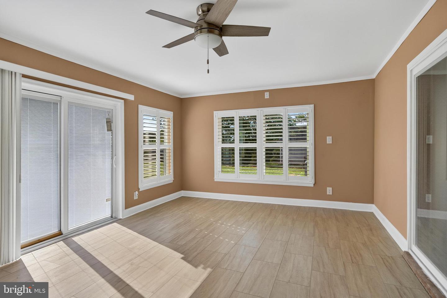 1146 Squires Way Property Photo 22