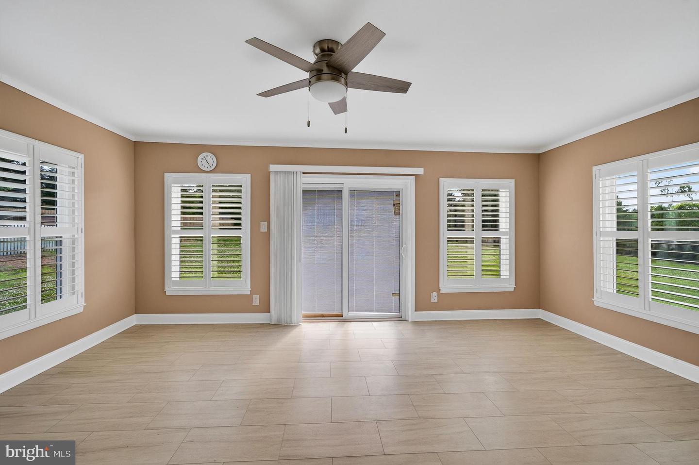 1146 Squires Way Property Photo 24