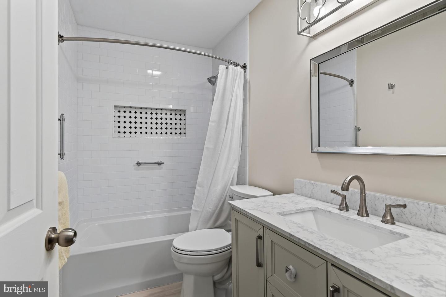 1146 Squires Way Property Photo 40