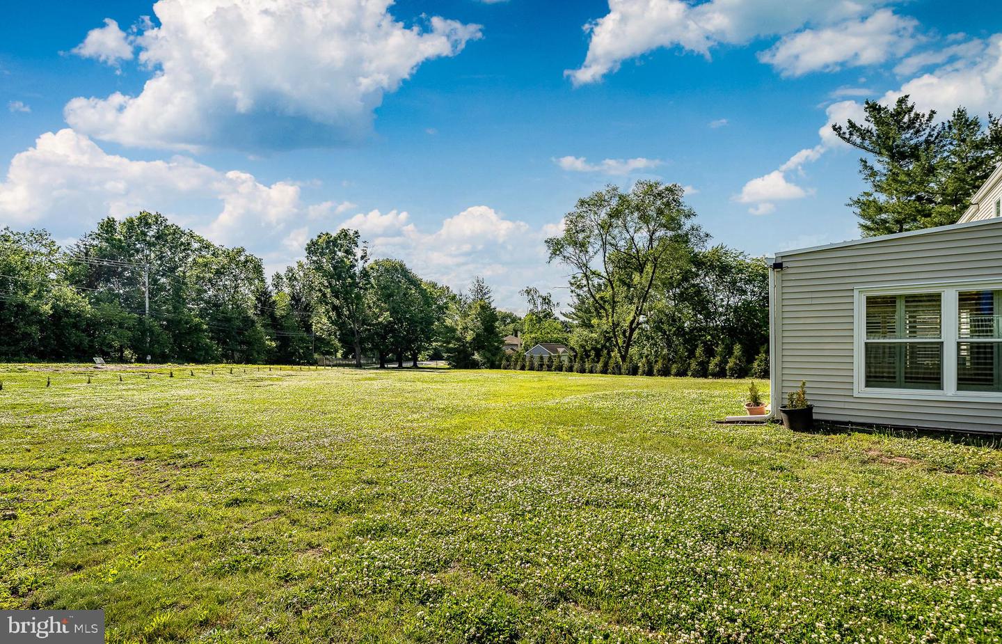 1146 Squires Way Property Photo 45