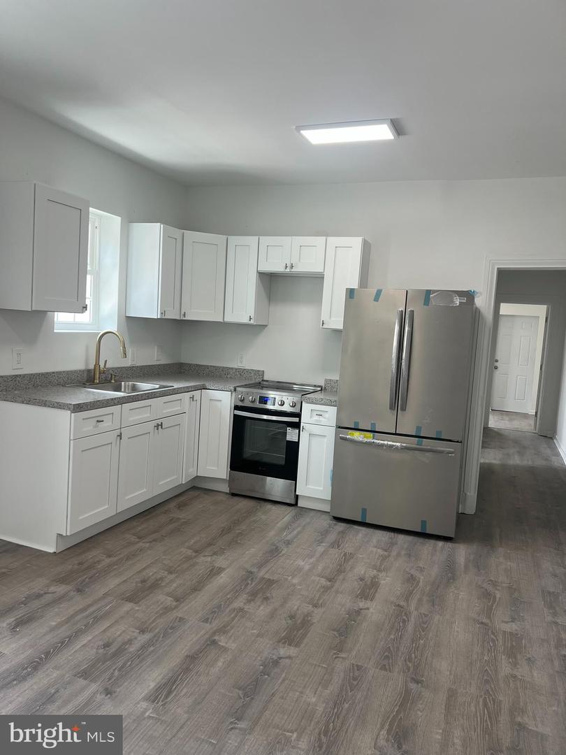 625 Dekalb St #3 Property Photo 1