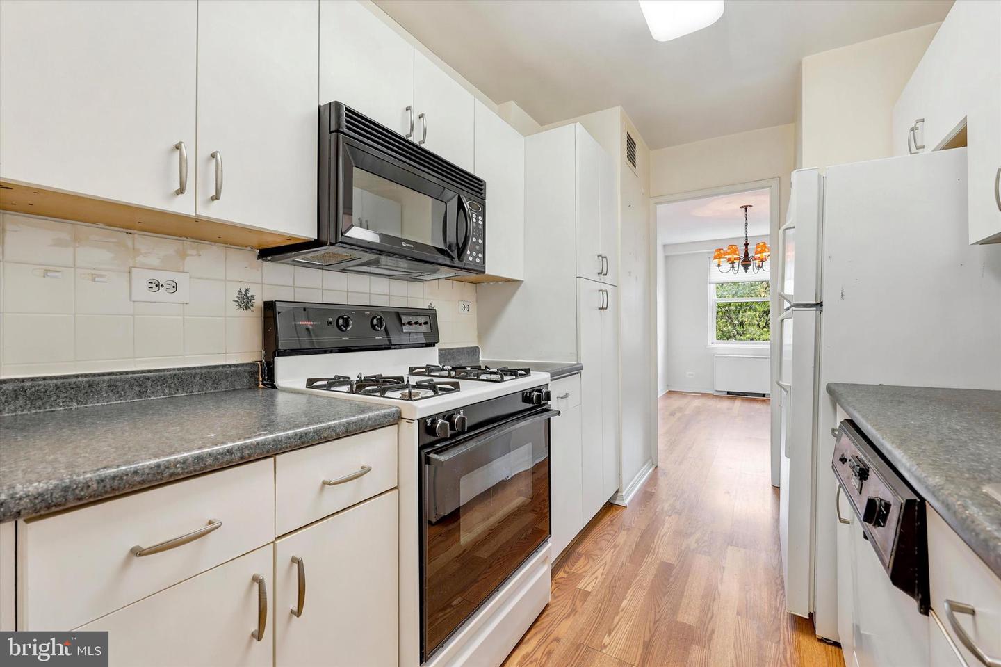 1600 Hagys Ford Rd #6-b Property Photo 6