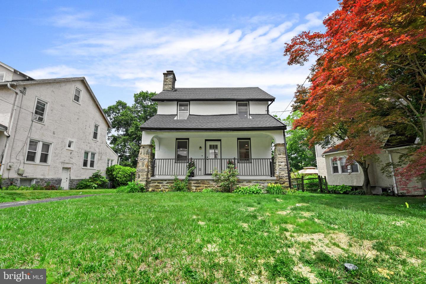 1082 Edge Hill Rd Property Photo 1