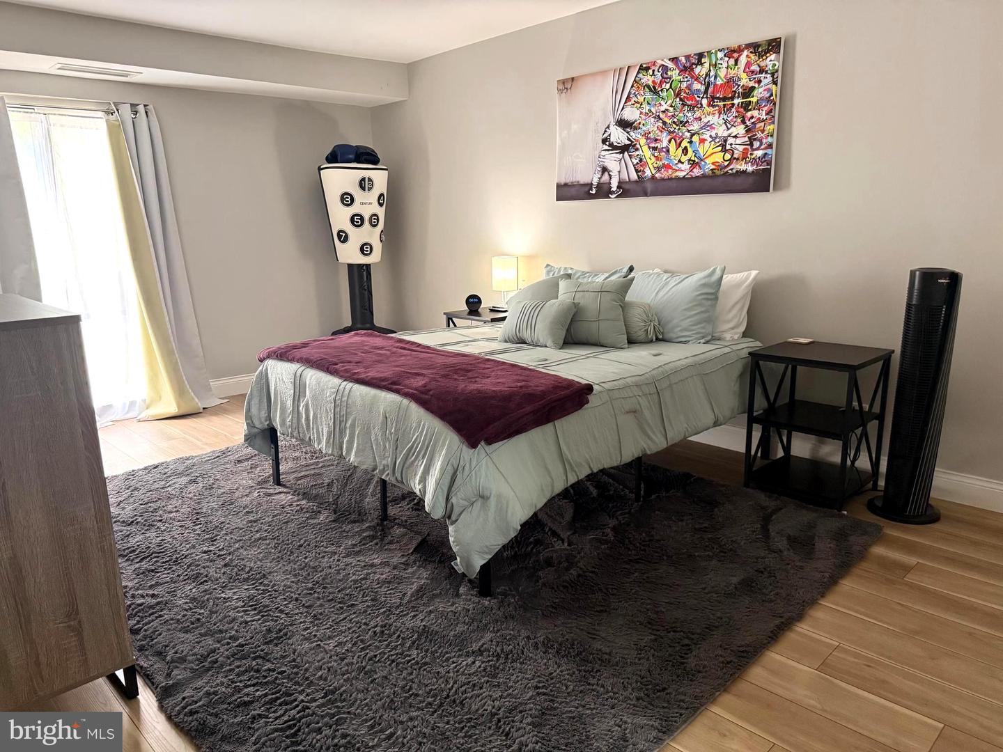 1750 Oakwood Ter #16c Property Photo 15