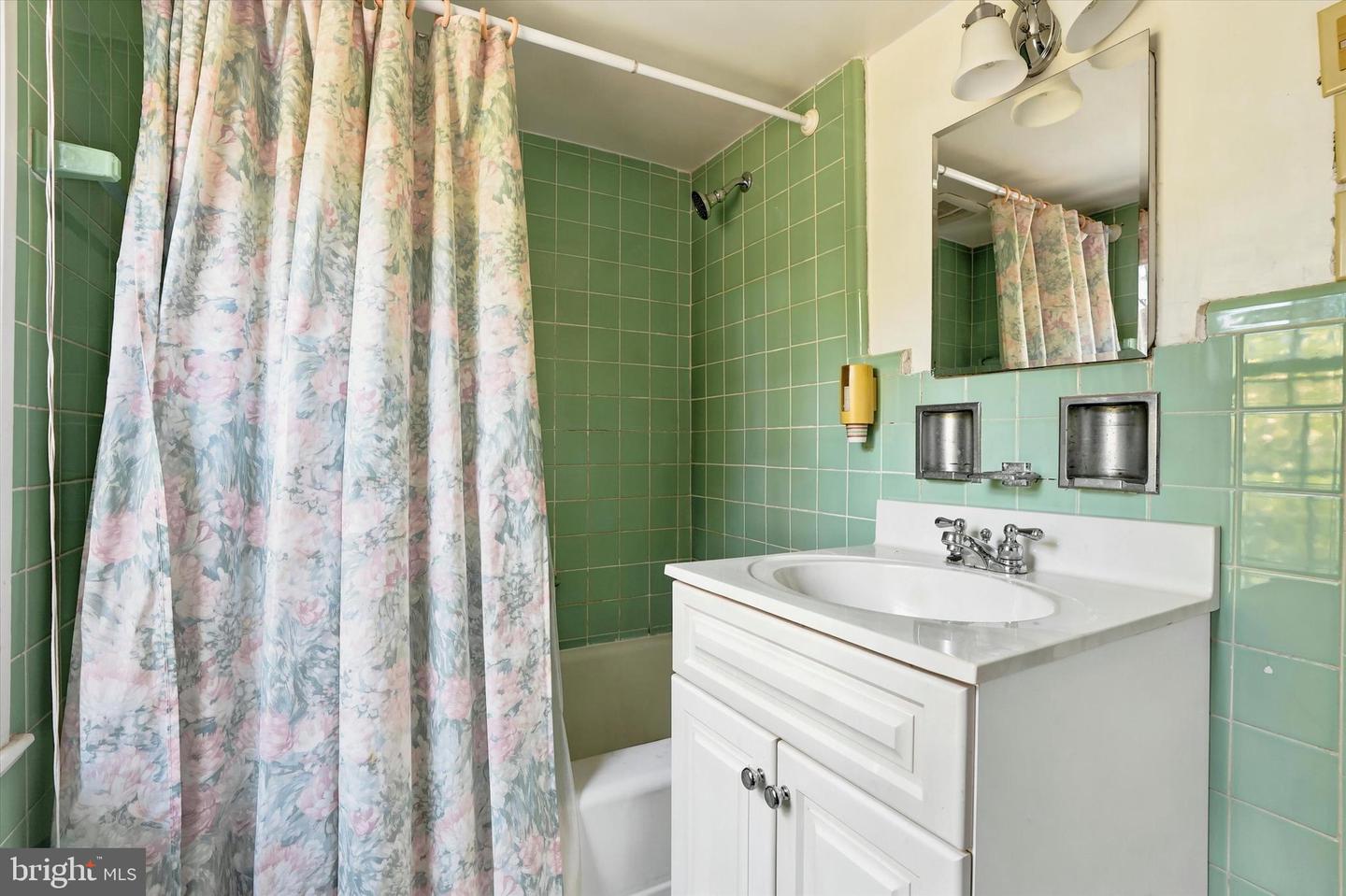 1271 Byberry Rd Property Photo 27