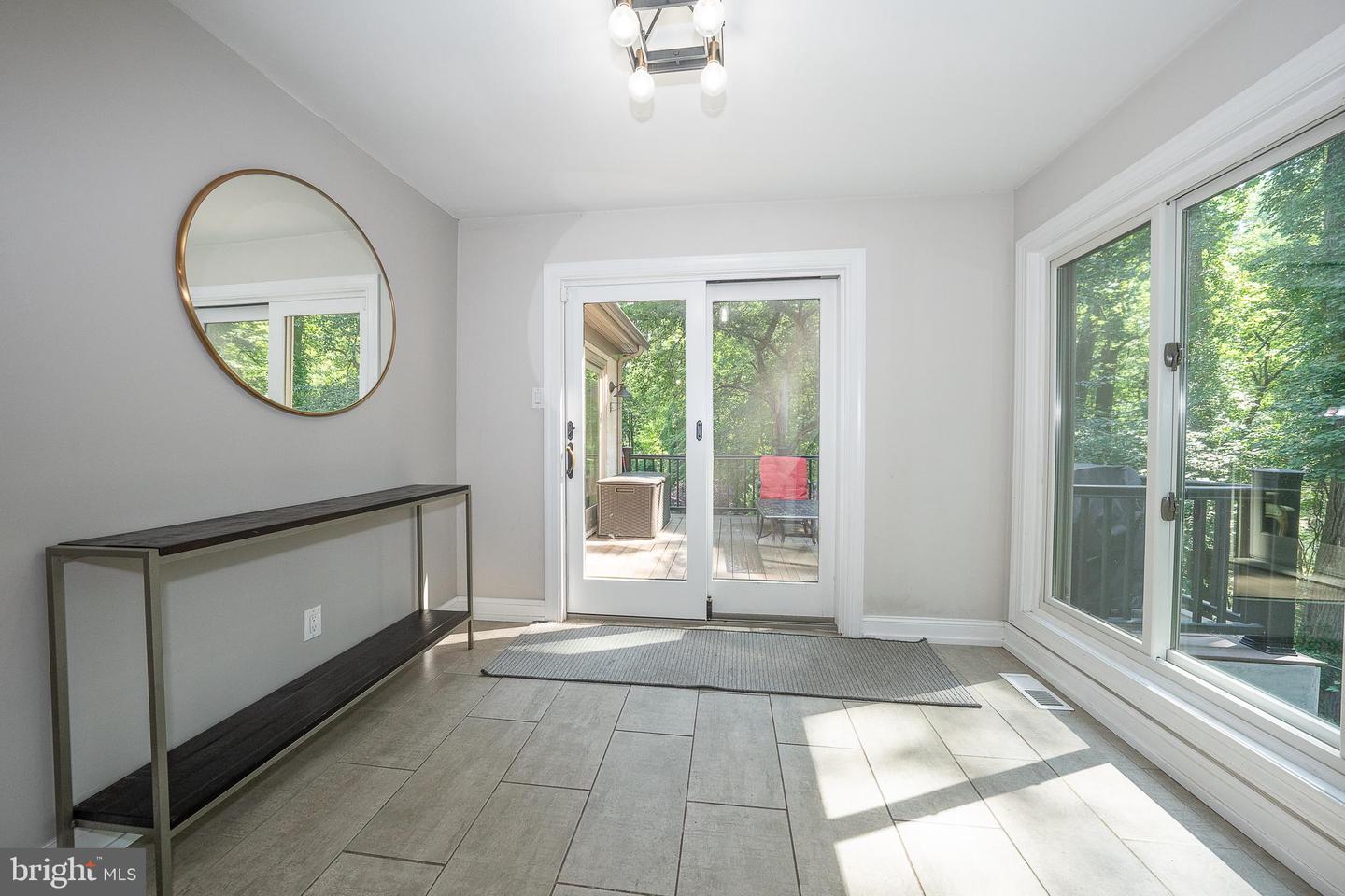 1551 Washington Ln Property Photo 11