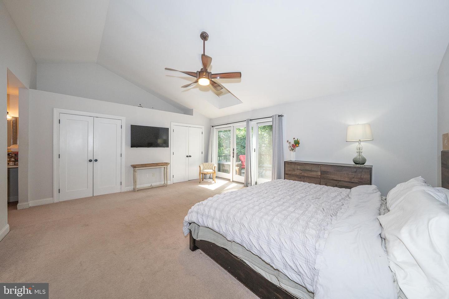 1551 Washington Ln Property Photo 19