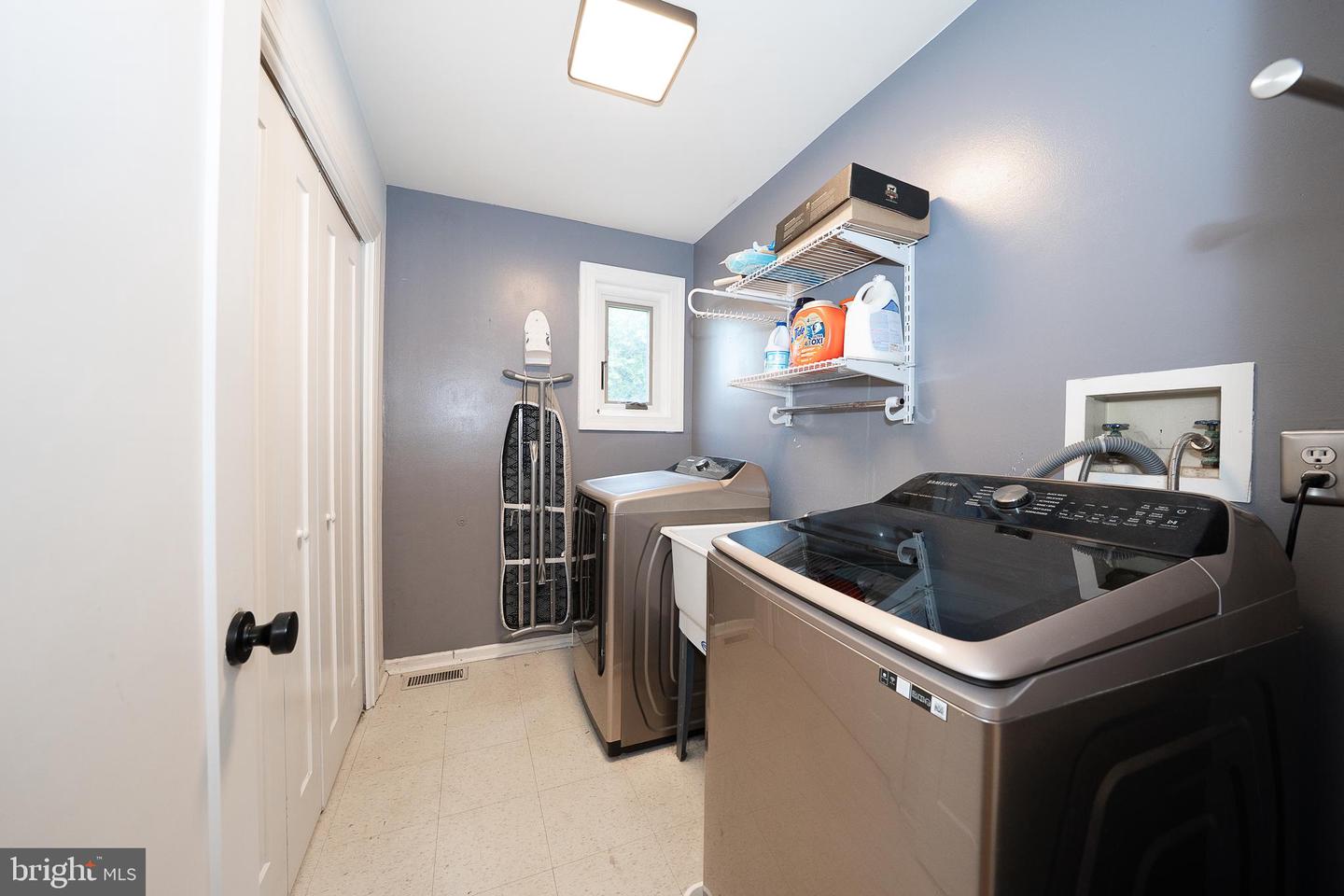 1551 Washington Ln Property Photo 37