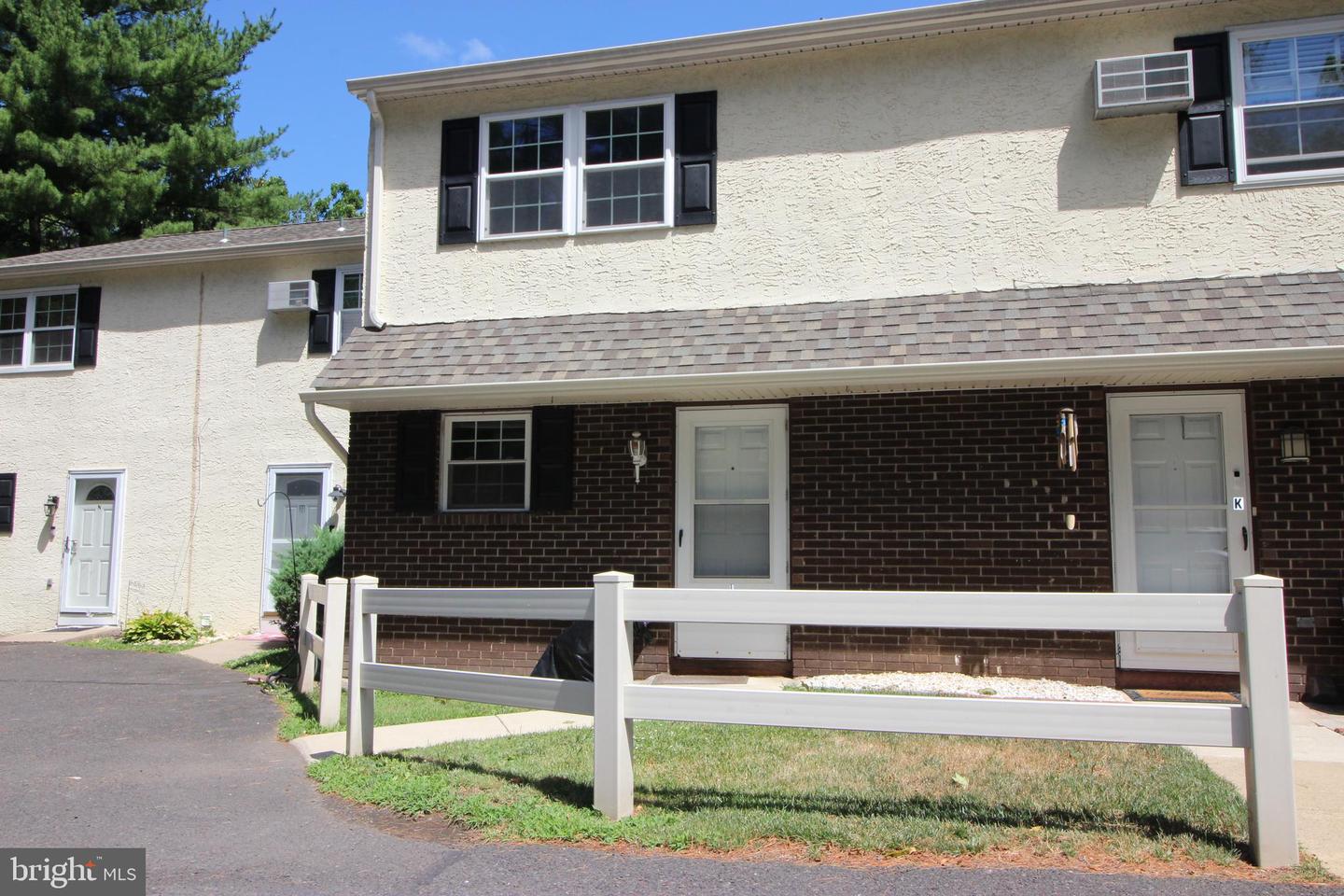 404 DRESHER RD #L