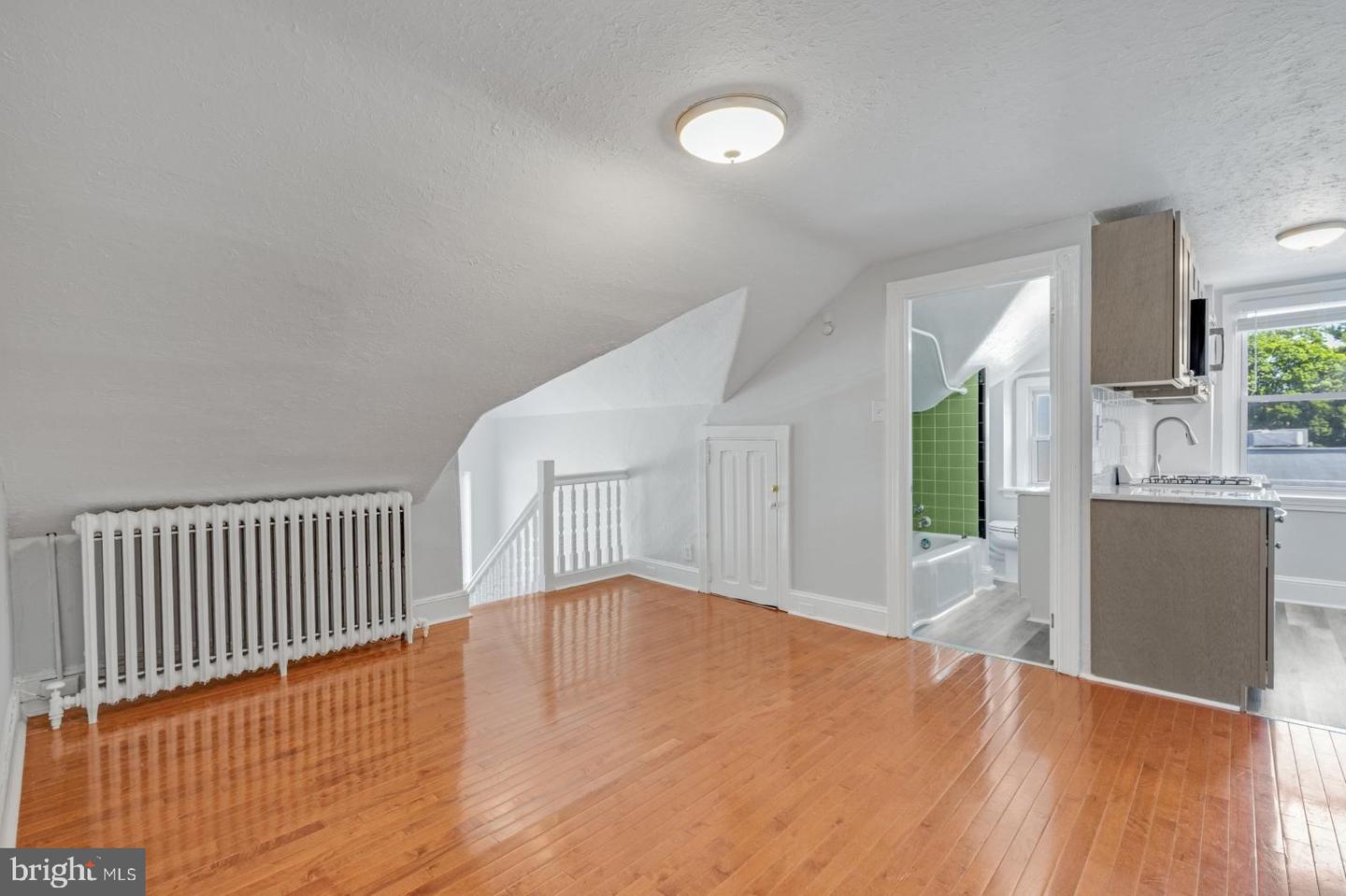 158 Montgomery Ave #3 Property Photo 5