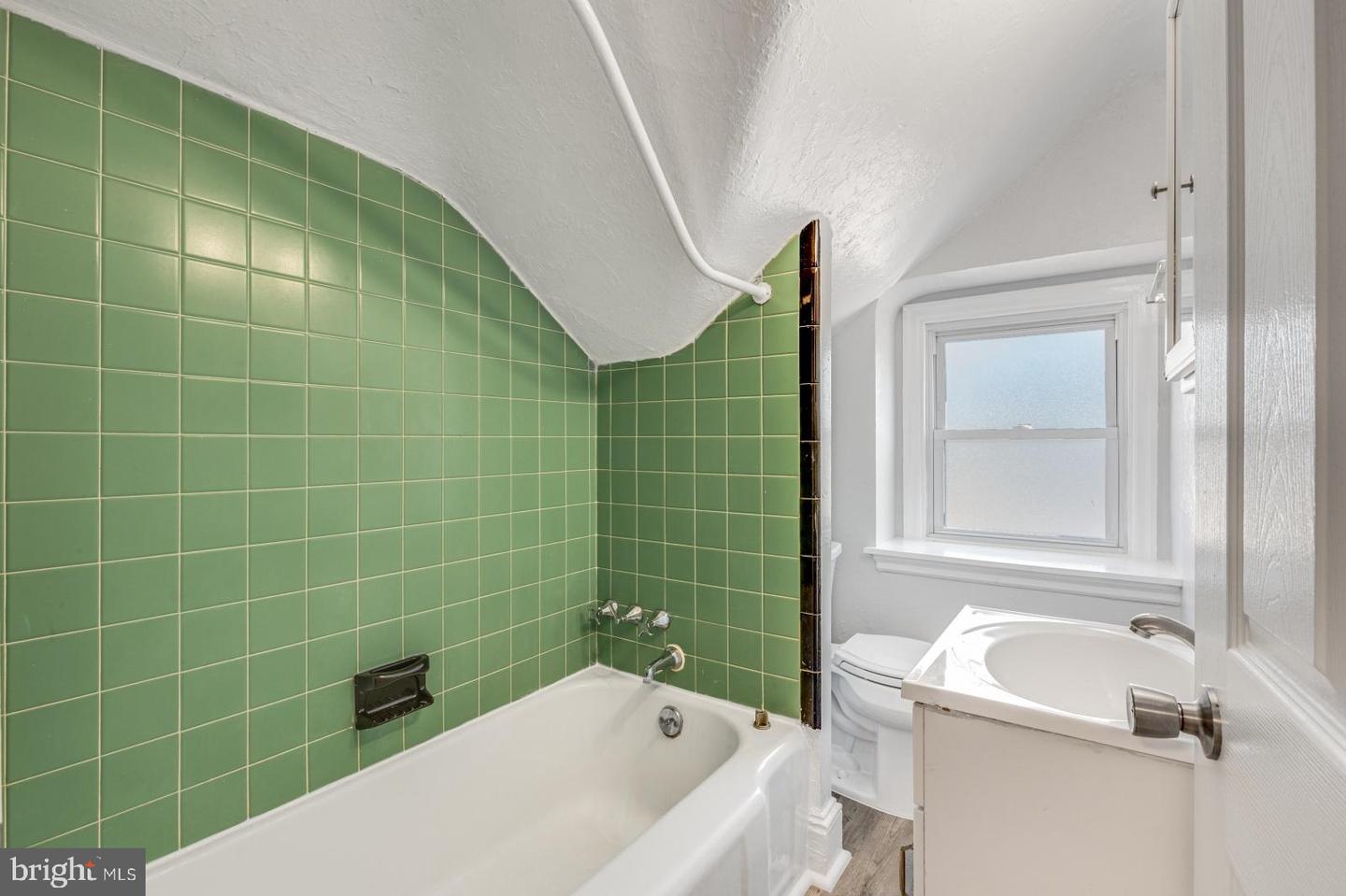 158 Montgomery Ave #3 Property Photo 7