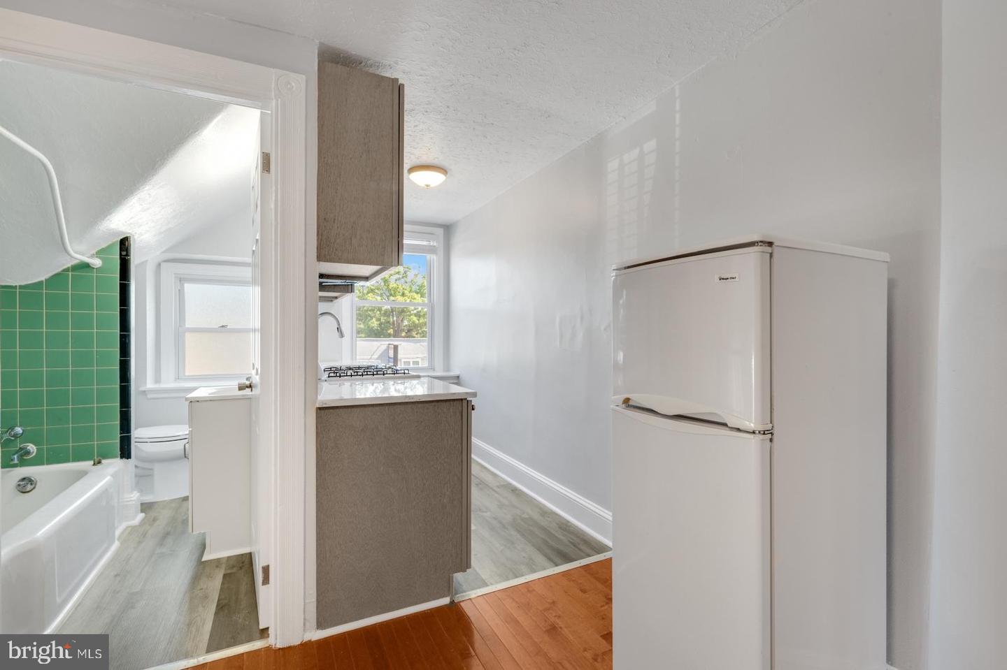 158 Montgomery Ave #3 Property Photo 10
