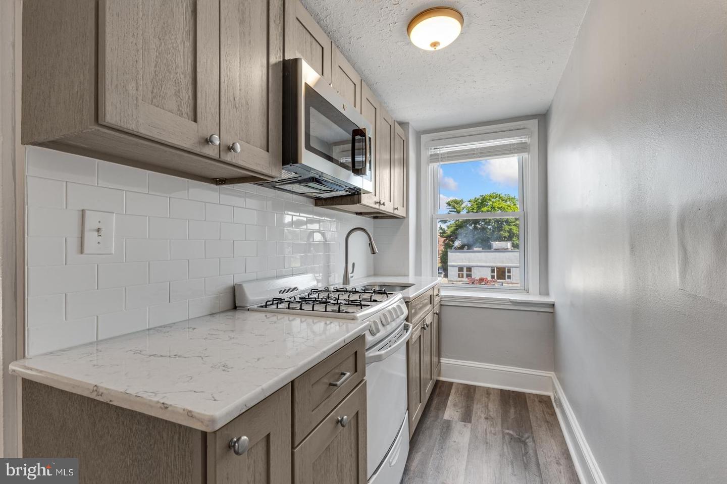 158 Montgomery Ave #3 Property Photo 11
