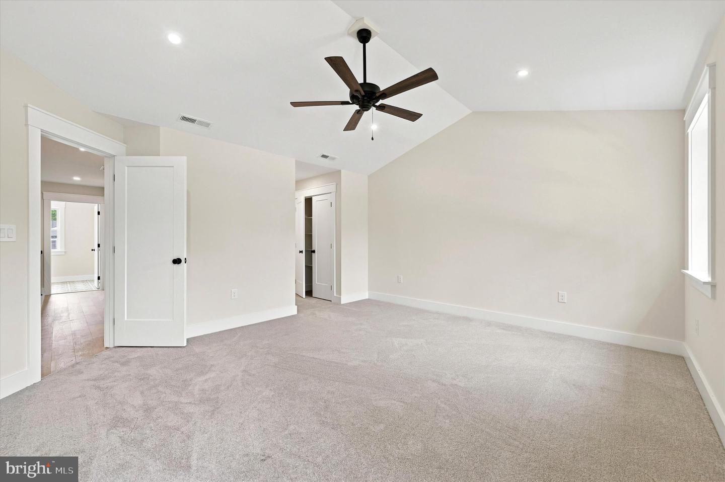 826 Hamel Ave Property Photo 24
